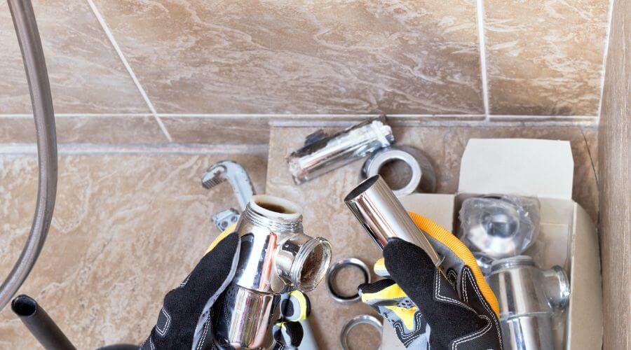 Professional gutter cleaning in Leland, MS